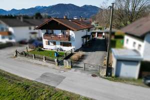 Charmantes Zweifamilienhaus auf großem Grundstück – Kapitalanlage heute – Eigennutzung morgen – Die vollständige Adresse der Immobilie erhältst du vom Anbieter., 83064 Raubling – Vorschaubild 3