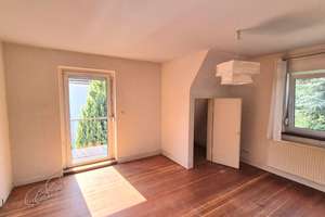 Charmantes Einfamilienhaus - 4 Stellplätze - Terrasse - Balkon - Keller – Die vollständige Adresse der Immobilie erhältst du vom Anbieter., 73540 Heubach – Vorschaubild 4