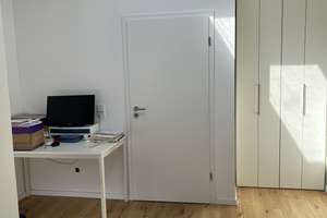 Möbliertes modernes 6,5-Zimmer Haus mit hellem Wohnzimmer , tolle Terrasse und Einbauküche – 71229 Leonberg – Vorschaubild 38