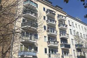 "Kreuzberg-Vibe pur: Helle Balkonwohnung direkt am Görli – bezugsfrei!"