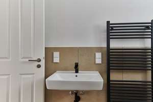 WOHLFÜHLEN IM ALTBAU-JUWEL IN CHARLOTTENBURG: 3-ZIMMER-WOHNUNG, AUFGETEILT IN 2 EINHEITEN! – Friedbergstraße 27, 14057 Charlottenburg, Berlin – Vorschaubild 12