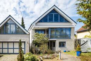 TOP! Großzügiges Wohnen und Arbeiten mit parkähnlichem Grundstück in bester Hermsdorfer Lage