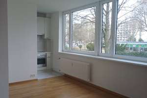 1-Zi.-BAUHAUSWOHNUNG IN TOP LAGE AM HANSAPLATZ - zweckmäßiger Schnitt, Erstbezug nach Sanierung – Klopstockstr. 32, 10557 Hansaviertel, Berlin – Vorschaubild 3