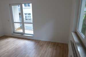 Und die EBK ist auch schon da...! - Hübsche 2-Raum mit Balkon in ruhiger Lage – Neefestr. 9, 9119 Chemnitz – Vorschaubild 5