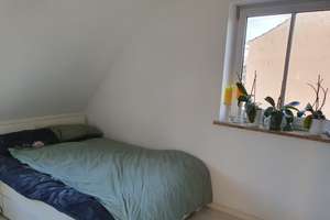 Helle 1-Zimmer-Dachgeschosswohnung mit Balkon und EBK in Augsburg – Preßburger Str. 1 1/2, 86157 Pfersee-Süd, Augsburg – Vorschaubild 5