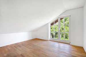 Ruhig gelegene und gepflegte Doppelhaushälfte in guter Lage von Grünwald – Die vollständige Adresse der Immobilie erhältst du vom Anbieter., 82031 Grünwald – Vorschaubild 9