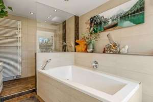 Property thumbnail 23