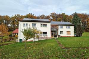 Großzügiges Mehrfamilienhaus mit Wintergarten und sonnigem Gartenparadies – Die vollständige Adresse der Immobilie erhältst du vom Anbieter., 37293 Herleshausen – Vorschaubild 3