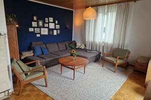 Zuhause mit 3 Zimmern und Balkon in Stuttgart