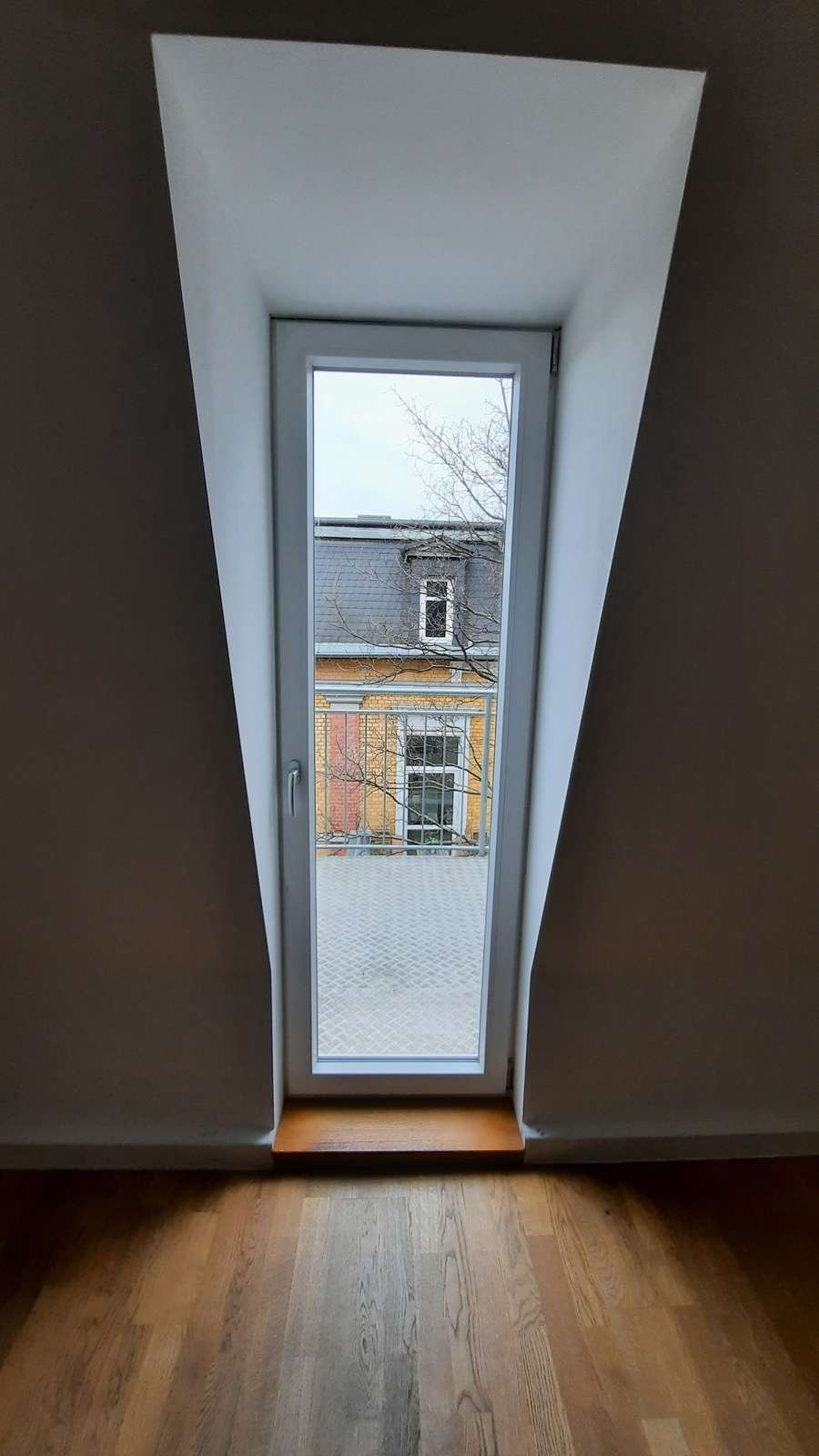 Geräumige 2-Zimmer-Wohnung mit Balkon in Erfurt