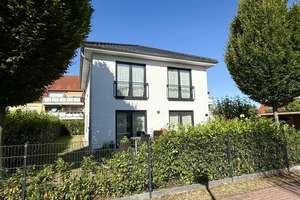 Einfamilienhaus Baujahr 2022 
(143 m², 5 Zimmer) 
Top-Lage bei Leipzig & Halle – Semoyer Weg 3, 6796 Brehna – Vorschaubild 8