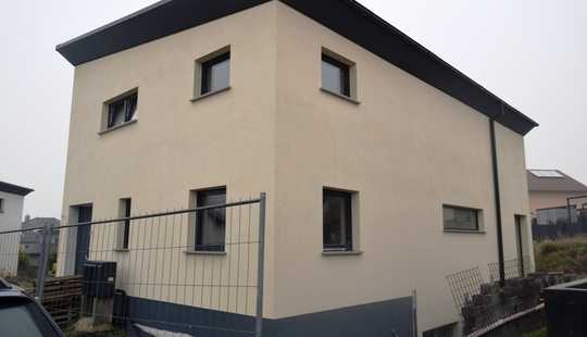 Bild von Zwangsversteigerung, Neubau- Einfamilienhaus mit Wärmepumpe,225 m² Wohnfläche, keine Käuferprovision