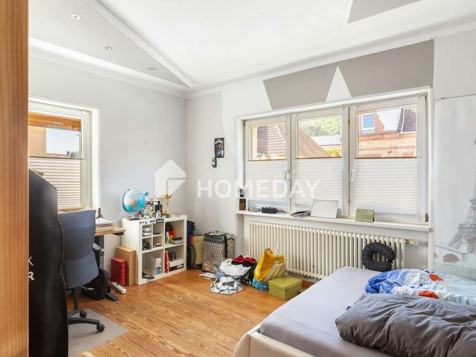1. OG Schlafzimmer 1 1