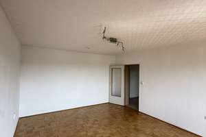 **Bezugsfreie 3-Zimmer-Wohnung mit Balkon in Uni-Nähe – Haunstetter Straße 103, 86161 Hochfeld, Augsburg – Vorschaubild 3