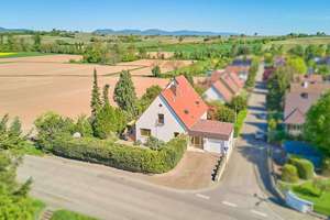BILLIGHEIM: 10 Minuten nach Landau - Großzügiges Anwesen mit Geschichte, Charakter und Weitblick! – Die vollständige Adresse der Immobilie erhältst du vom Anbieter., 76829 Landau, Landau in der Pfalz – Vorschaubild 2