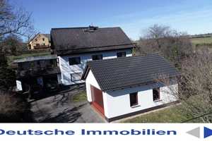 TOP!   Großzügiges Einfamilienhaus mit Einliegerwohnung, Balkon, Terrasse sowie 3 Garagen! – Mittelsachsen (Kreis) – Vorschaubild 1