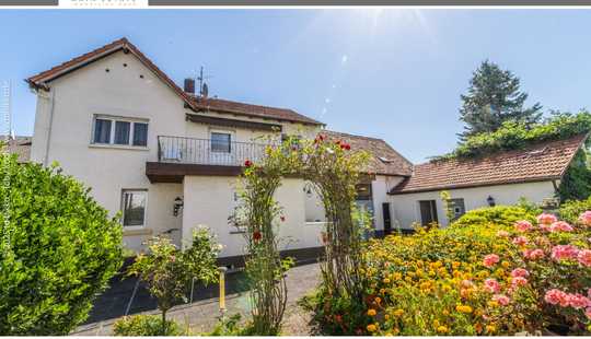 Bild von Traumhaus für Liebhaber mit Visionen - Ein-/ Zweifamilienhaus mit Garten und Scheune