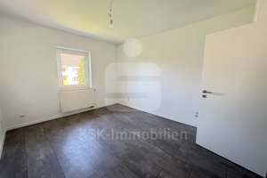 Wohnen auf zwei Ebenen – 4-Zimmer-Maisonettewohnung mit sonnigem Balkon. – Die vollständige Adresse der Immobilie erhältst du vom Anbieter., 51103 Höhenberg, Köln – Vorschaubild 3