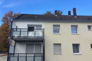 Wohnglück - günstige 2,5-Zimmer-Wohnung im Erdgeschoß mit Balkon
