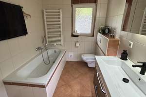 Einziehen und Wohlfühlen!
Modernisierte Maisonette-Wohnung mit Garten in Ibbenbüren/Laggenbeck! – Die vollständige Adresse der Immobilie erhältst du vom Anbieter., 49479 Ibbenbüren – Vorschaubild 9