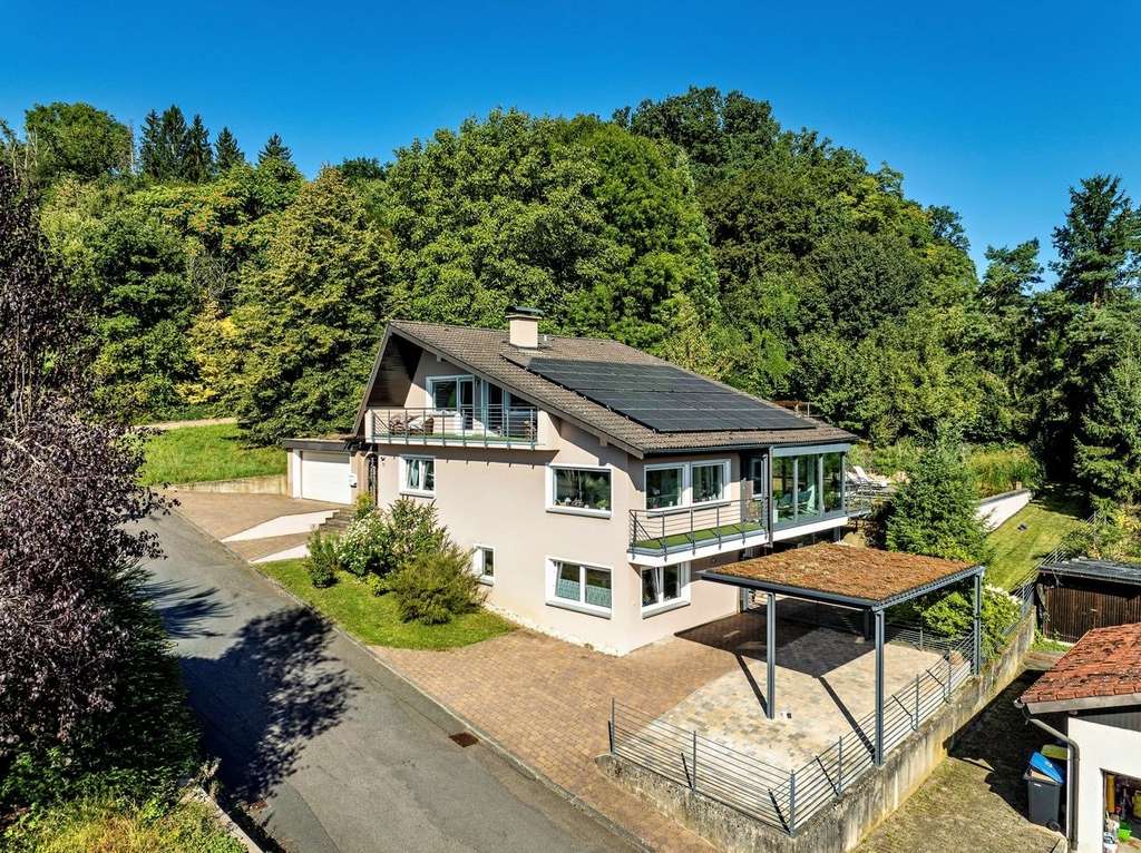 Immobilie in Billigheim - Exklusives Wohnen – Stil trifft Komfort!
Ihr Rückzugsort voller Licht, Raum und eleganter Details - Bild 1