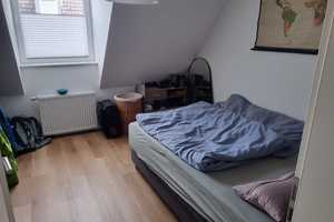 2,5-Raum-Maisonette-Wohnung mit Einbauküche in Köln Deutz – Köln – Vorschaubild 1
