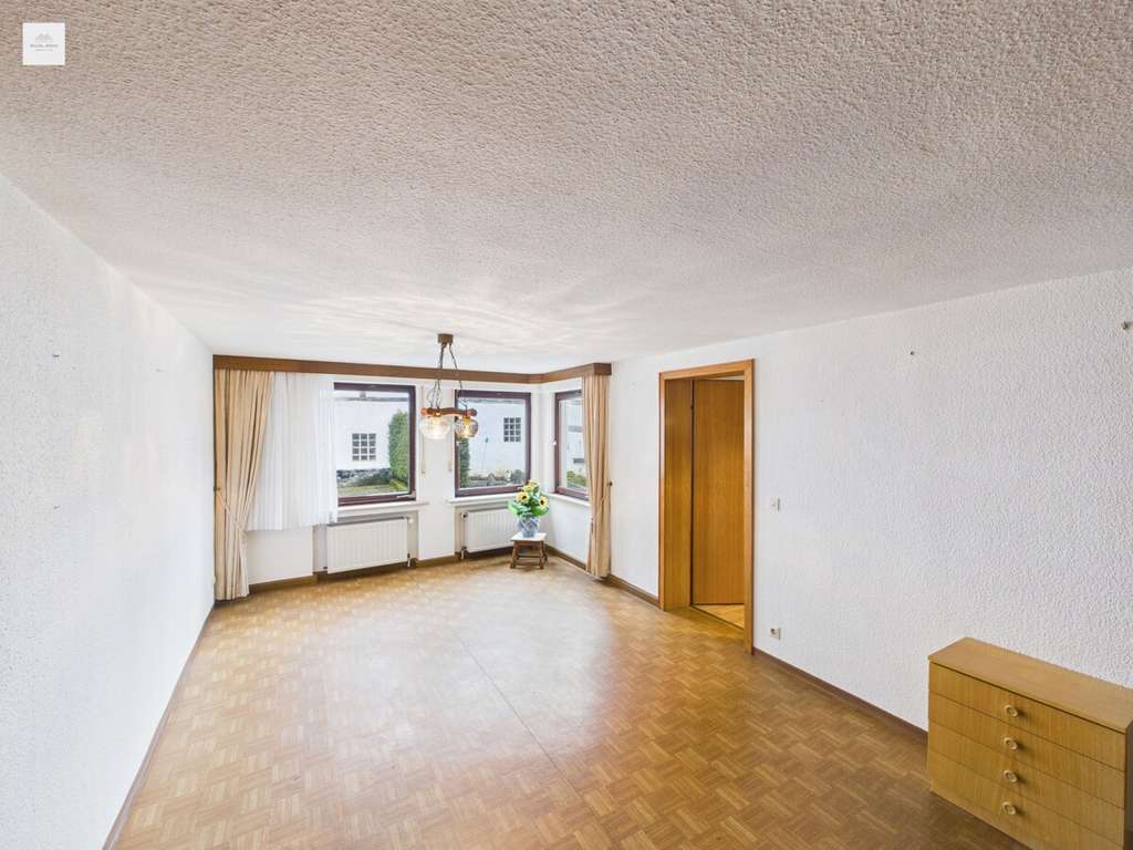 Immobilie in Schalkenbach - Wohnen in zwei verschiedenen Zeitaltern in Schalkenbach-Obervinxt! - Bild 4