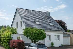 Top gepflegtes Einfamilienhaus mit Garten und Garage in Bestlage von Willich/Schiefbahn – Die vollständige Adresse der Immobilie erhältst du vom Anbieter., 47877 Willich – Vorschaubild 2
