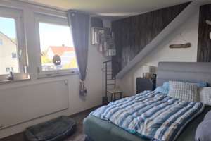 „Zwei Wohneinheiten, Garten & PV – viel Haus für wenig Geld!“ – Die vollständige Adresse der Immobilie erhältst du vom Anbieter., 97633 Höchheim – Vorschaubild 10