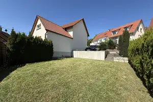 Provisionsfrei! Attraktives Mehrgenerationenhaus in ruhiger Lage von Rottenacker! – Alb-Donau-Kreis – Vorschaubild 2
