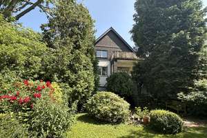 Zweifamilienhaus mit Einliegerwohnung und Traumgarten in Bonn-Ippendorf