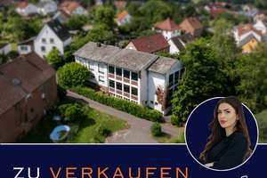 Renoviertes Mehrfamilienhaus mit parkähnlichem Grundstück und Wertsteigerungspotential.