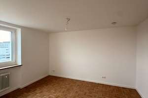 Helle 3-Zimmer-Wohnung mit Balkon in München - Karl-Marx-Ring – Karl-Marx-Ring 154, 81737 Neuperlach, München – Vorschaubild 3