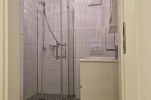 Helles, neu renoviertes Zimmer in 2-er WG in Stuttgart-Rihracker – Rohrackerstraße 296, 70329 Rohracker, Stuttgart – Vorschaubild 5