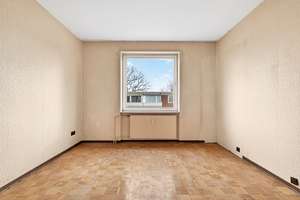 Raum für eigene Ideen: schön geschnittene Wohnung mit 2,5 Zimmern, Balkon und PKW-Stellplatz – Die vollständige Adresse der Immobilie erhältst du vom Anbieter., 25462 Halstenbek – Vorschaubild 15