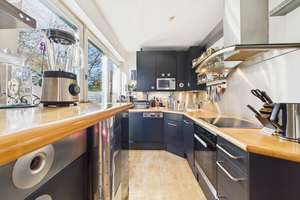 Property thumbnail 10