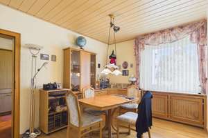 Hier steckt Zukunft drin! 4-Zimmer-Wohnung mit Balkon, Garage und riesigem Potenzial in Karben - OT – 61184 Karben – Vorschaubild 18