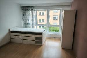 Möbliertes Zimmer in 2er WG mit Balkon in West Sündersbühl