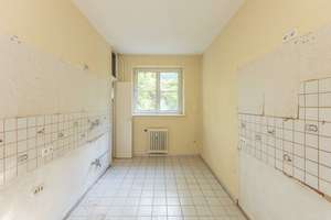 Unsanierte helle 3-Zi-Altbauwohnung mit Wintergarten in Schöneberg mit viel Potenzial – Rubensstrasse 7, 12159 Schöneberg, Berlin – Vorschaubild 23