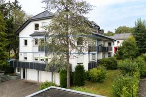 Wohnen in bester Lage – Helle Eigentumswohnung mit Balkon und Blick ins Grüne – Die vollständige Adresse der Immobilie erhältst du vom Anbieter., 59929 Brilon – Vorschaubild 1