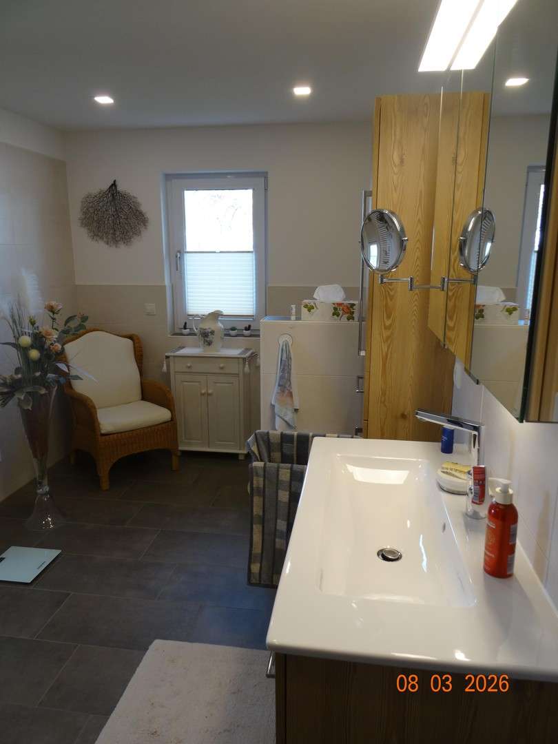 Immobilie in Elfershausen - Zukunftsorientiertes KfW40Plus-Einfamilienhaus mit PV-Anlage - Bild 6