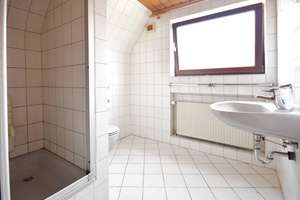 Achim-Uphusen | Familienidyll mit Geschichte! Großes Einfamilienhaus mit Wintergarten viel Potenzial – Die vollständige Adresse der Immobilie erhältst du vom Anbieter., 28832 Achim – Vorschaubild 15