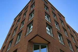 MIT BALKON ZUR RUHIGEN SÜDSEITE – Die vollständige Adresse der Immobilie erhältst du vom Anbieter., 1159 Löbtau-Süd, Dresden – Vorschaubild 9