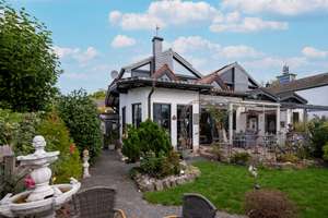 Siegburg-Deichhaus: Gepflegte Doppelhaushälfte mit Garage auf Erbpachtgrundstück – Die vollständige Adresse der Immobilie erhältst du vom Anbieter., 53721 Siegburg – Vorschaubild 1