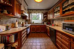 Bremerhaven - Speckenbüttel // Stilvolles Einfamilienhaus mit Charme am Eingang vom Speckenbütteler  – Bremerhaven – Vorschaubild 9