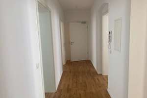 Hochwertige Wohnung mit Balkon, Wanne, Dusche, Fußbodenheizung & Einbauküche! Stellplatz möglich! – Albert-Schmidt-Straße 1, 6110 Südliche Innenstadt, Halle (Saale) – Vorschaubild 11