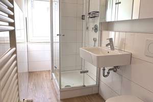 Schöne vollmöblierte Wohnung in Korntal-Münchingen – Schwieberdingerstraße 83, 70825 Korntal-Münchingen – Vorschaubild 2