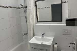2-Zimmer-Wohnung in Berlin-Plänterwald – unmöbliert, nur vorübergehender Wohnbedarf, ca. 6–12 Monate
