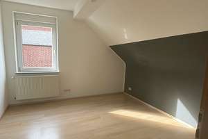 Schöne Dachgeschosswohnung im Zweifamilienhaus in wunderschöner Lage – Die vollständige Adresse der Immobilie erhältst du vom Anbieter., 45357 Bedingrade, Essen – Vorschaubild 7