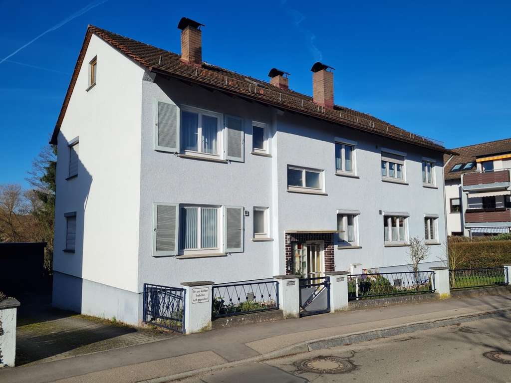 Immobilie in Hochdorf - Freistehendes Mehrfamilienhaus mit Potential und herrlichem Garten - Bild 0
